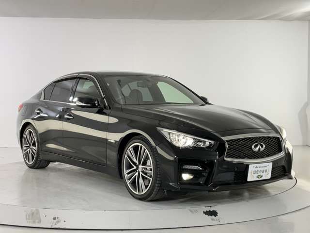 NISSAN SKYLINE HYBRID 2017