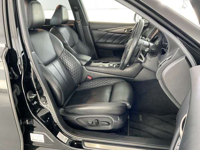 NISSAN SKYLINE HYBRID 2017