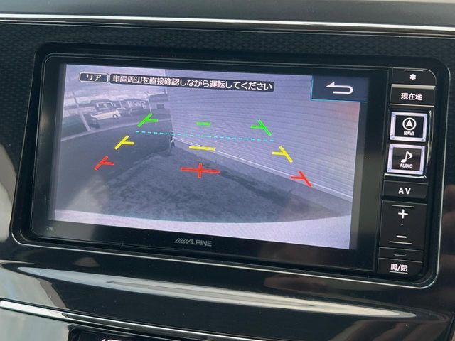 TOYOTA PRIUS Alpha 2016