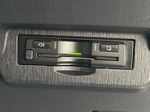 TOYOTA PRIUS Alpha 2016