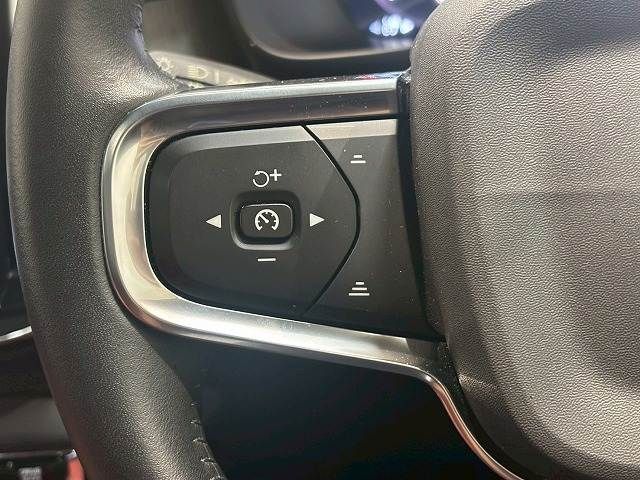 VOLVO VOLVO XC40 2020