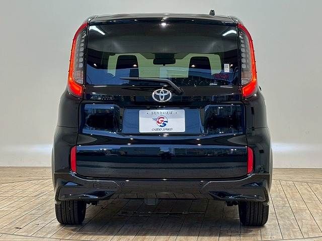 TOYOTA SIENTA 2023