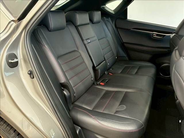 TOYOTA LEXUS NX300h 2016