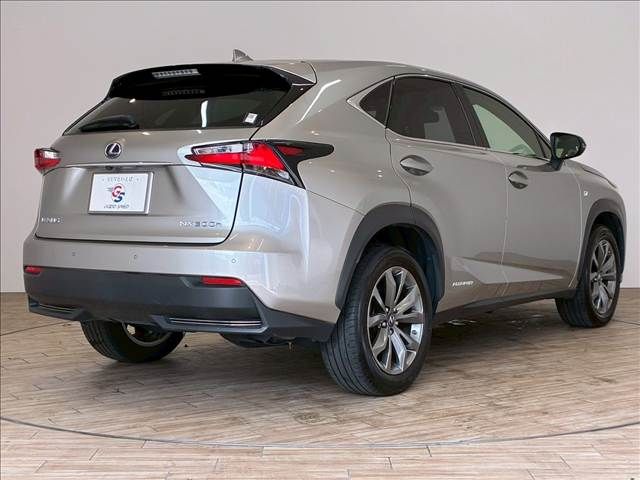 TOYOTA LEXUS NX300h 2016
