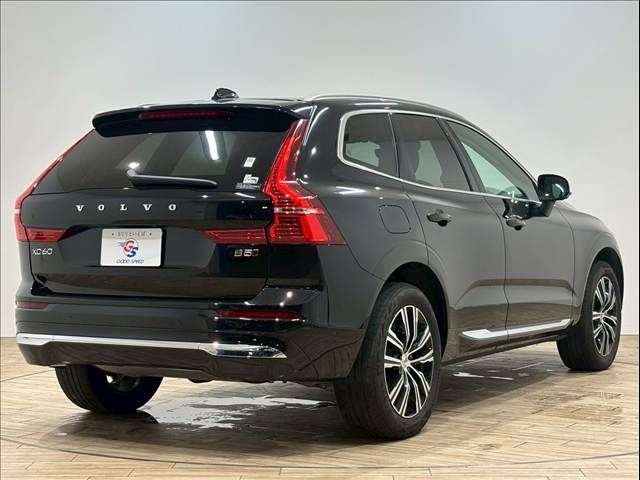 VOLVO VOLVO XC60 2022