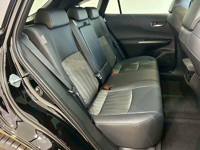 TOYOTA HARRIER 2WD 2025