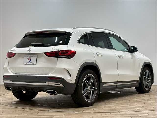 MERCEDES BENZ MERCEDES BENZ GLA class 2020