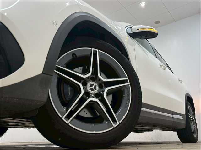 MERCEDES BENZ MERCEDES BENZ GLA class 2020