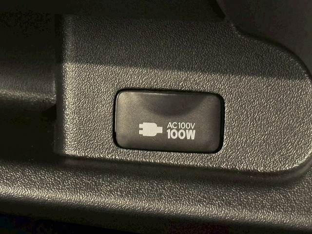 TOYOTA HIACE van 2WD 2025