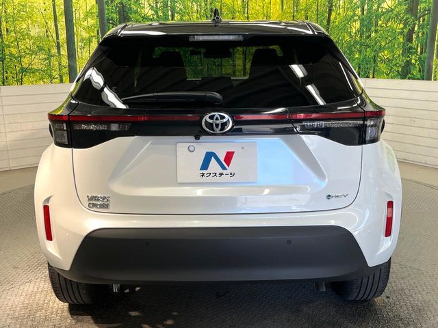 TOYOTA YARIS CROSS HYBRID 2025