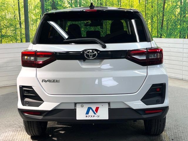 TOYOTA RAIZE 2025