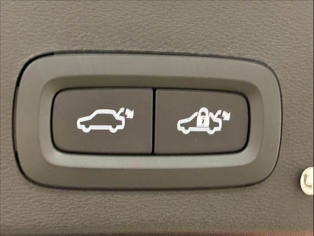 VOLVO VOLVO XC40 2020