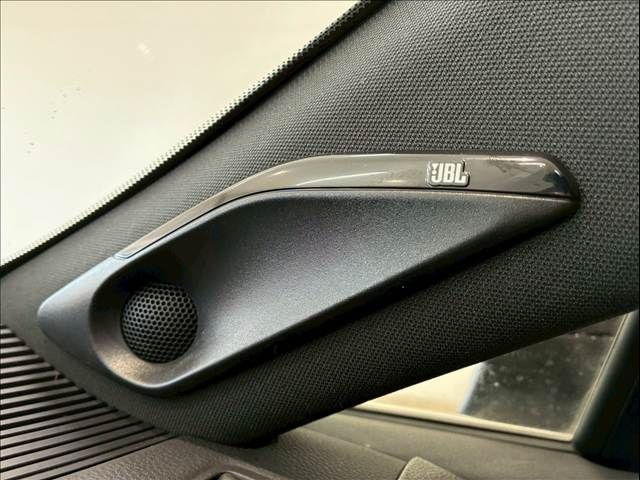 TOYOTA HARRIER HYBRID 2024