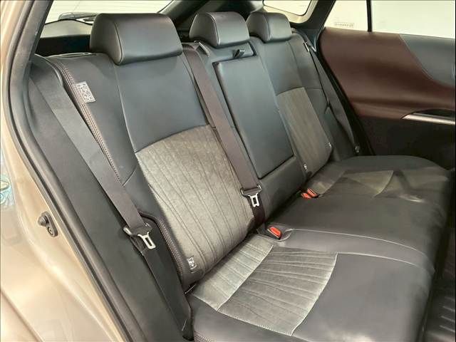 TOYOTA HARRIER HYBRID 2024