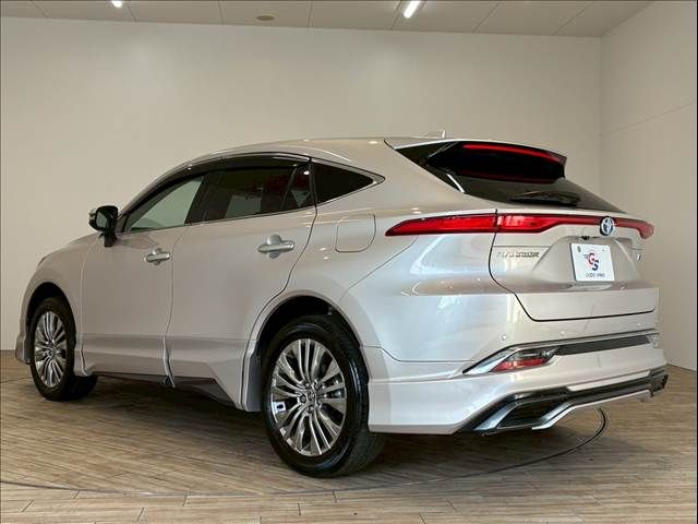 TOYOTA HARRIER HYBRID 2024