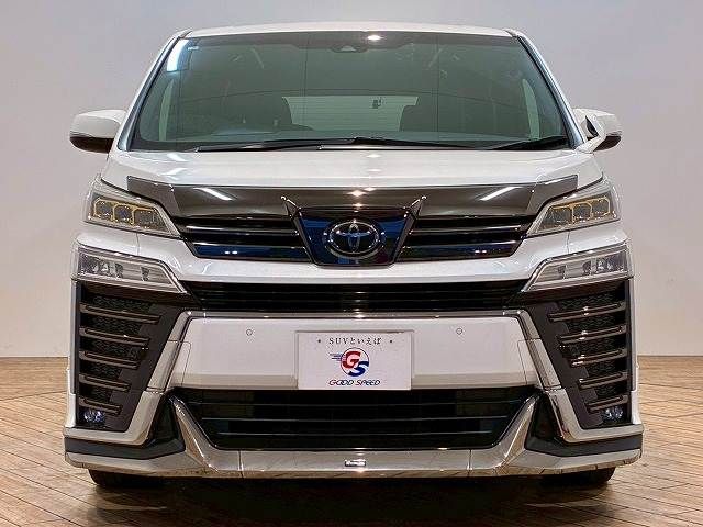 TOYOTA VELLFIRE 2020
