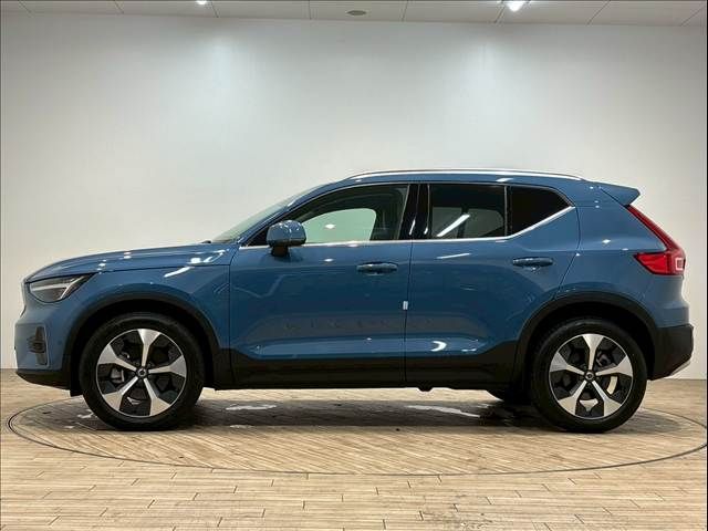 VOLVO VOLVO XC40 2023