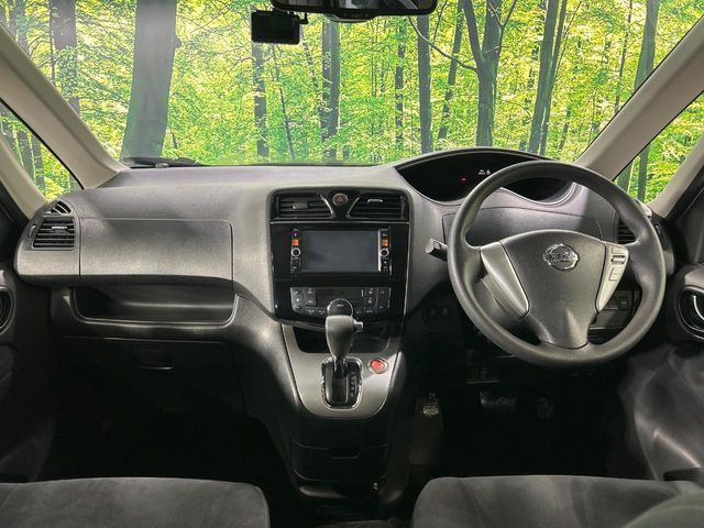 NISSAN SERENA  WG 4WD 2014