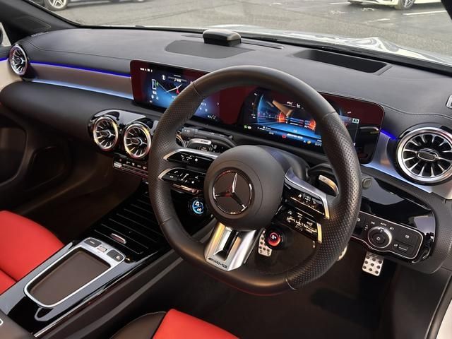 MERCEDES BENZ MERCEDES AMG Aclass sedan 2023