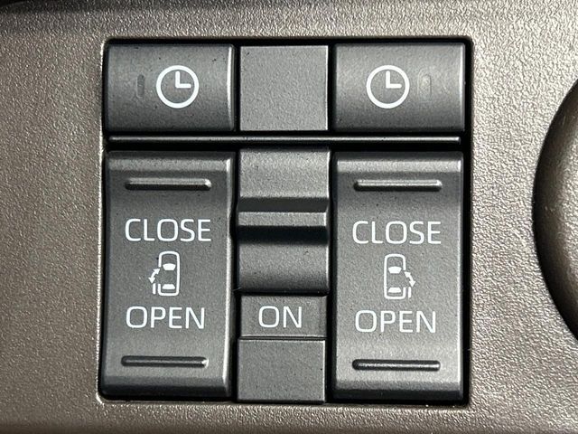 TOYOTA ROOMY 4WD 2021