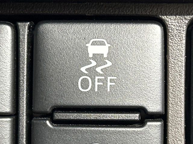 TOYOTA ROOMY 4WD 2021