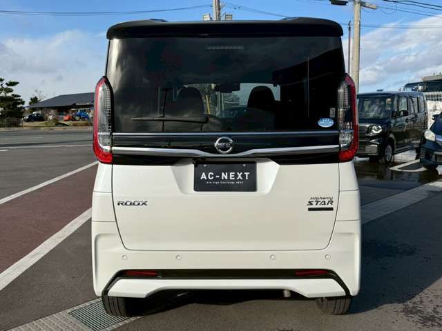 NISSAN ROOX 2021