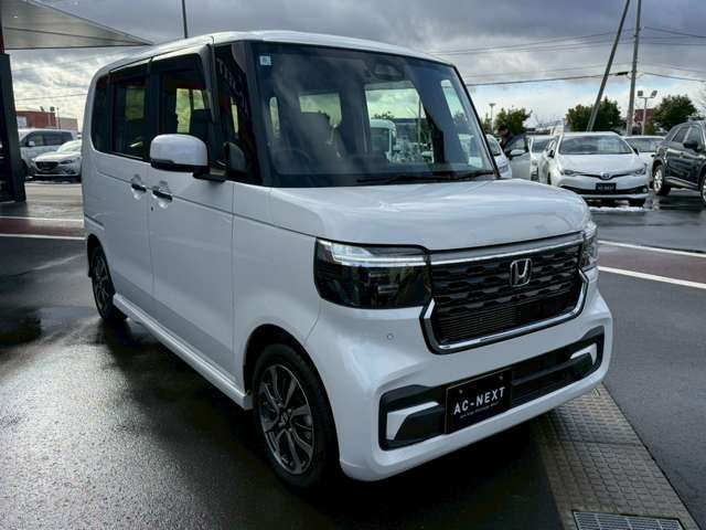 HONDA N BOX CUSTOM 2024