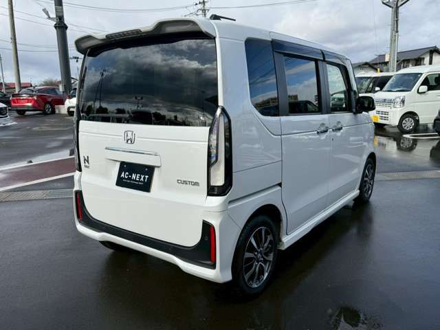HONDA N BOX CUSTOM 2024