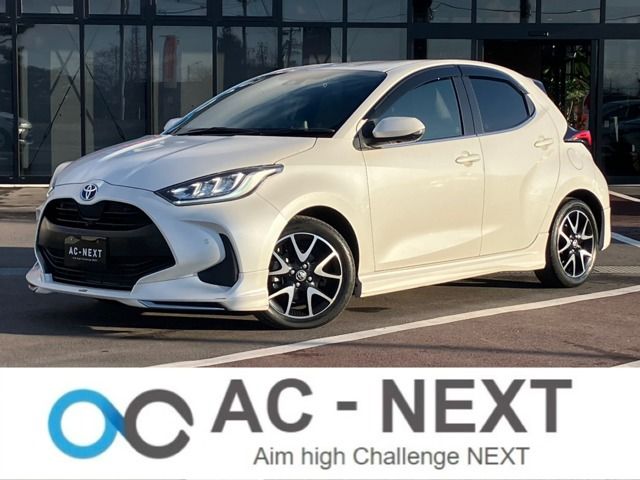 TOYOTA YARIS HYBRID 2021