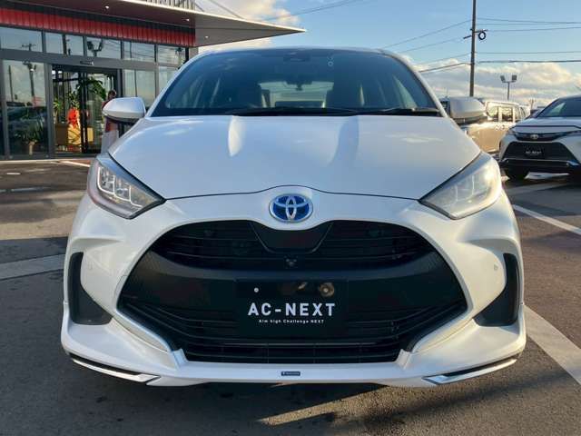 TOYOTA YARIS HYBRID 2021