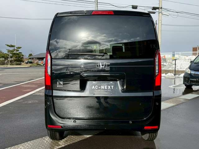 HONDA N BOX 2024