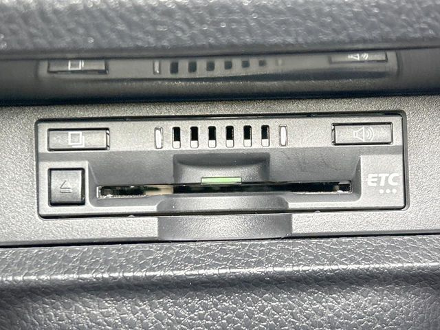 TOYOTA NOAH HYBRID 2020