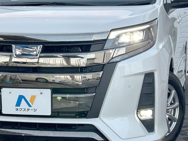 TOYOTA NOAH HYBRID 2020