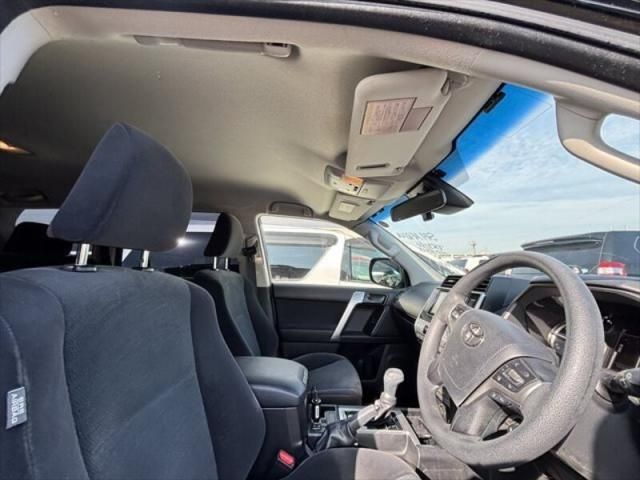 TOYOTA LANDCRUISER PRADO 2019