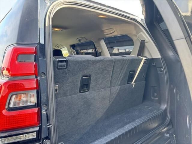 TOYOTA LANDCRUISER PRADO 2019