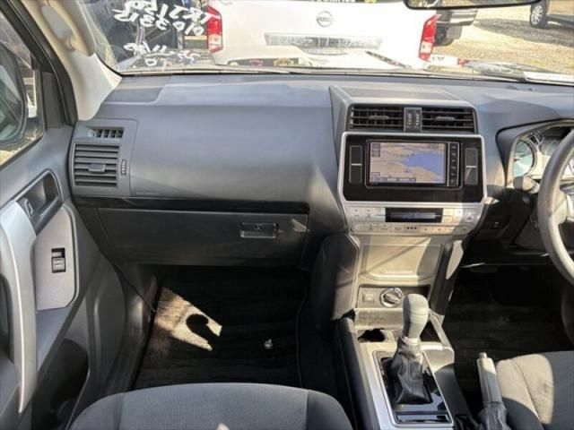 TOYOTA LANDCRUISER PRADO 2019