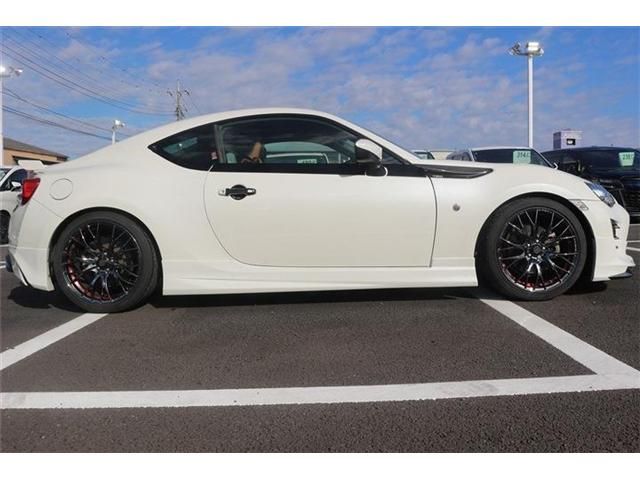 TOYOTA 86 2017