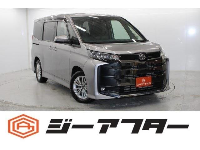 TOYOTA NOAH 2022