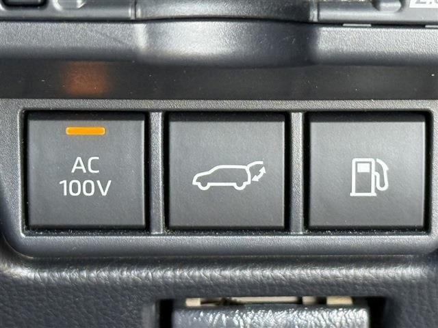 TOYOTA PRIUS PHV 2023