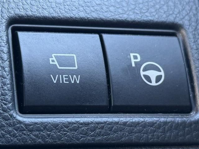 TOYOTA PRIUS PHV 2023