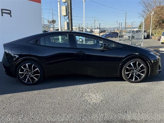 TOYOTA PRIUS PHV 2023