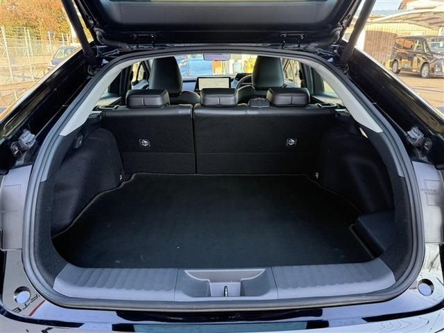 TOYOTA PRIUS PHV 2023