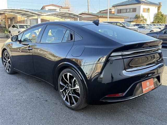 TOYOTA PRIUS PHV 2023