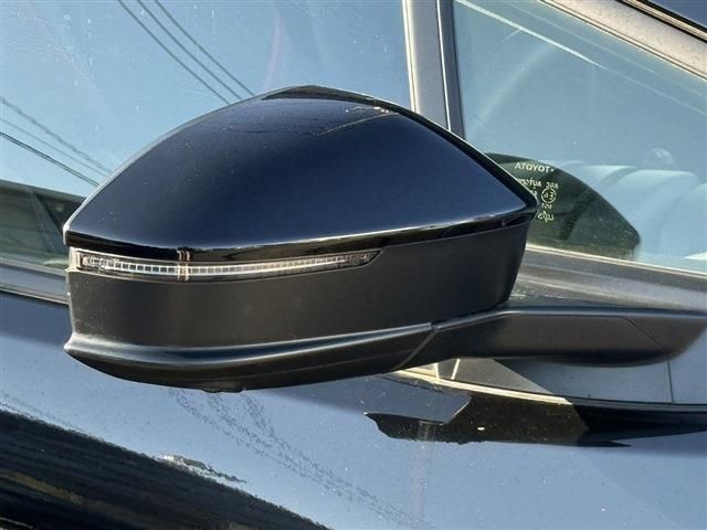 TOYOTA PRIUS PHV 2023