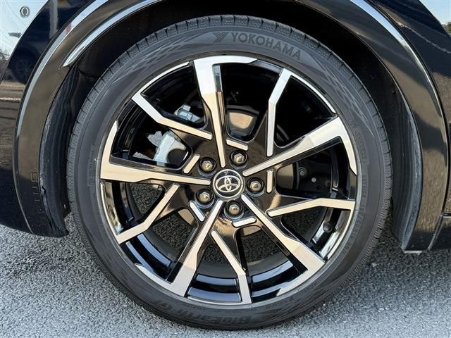 TOYOTA PRIUS PHV 2023