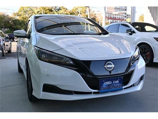 NISSAN LEAF 2023