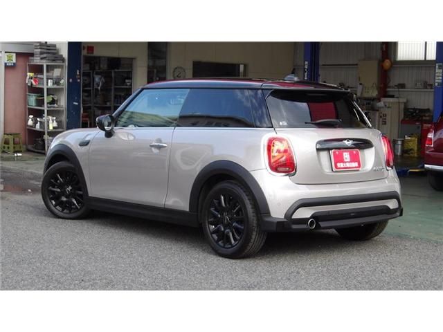 BMW MINI COOPER D 2021