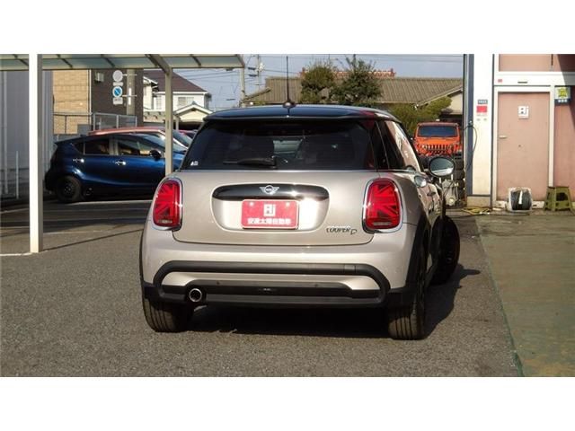 BMW MINI COOPER D 2021