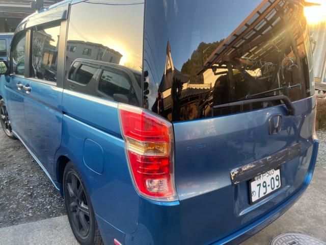 HONDA STEPWAGON 2012