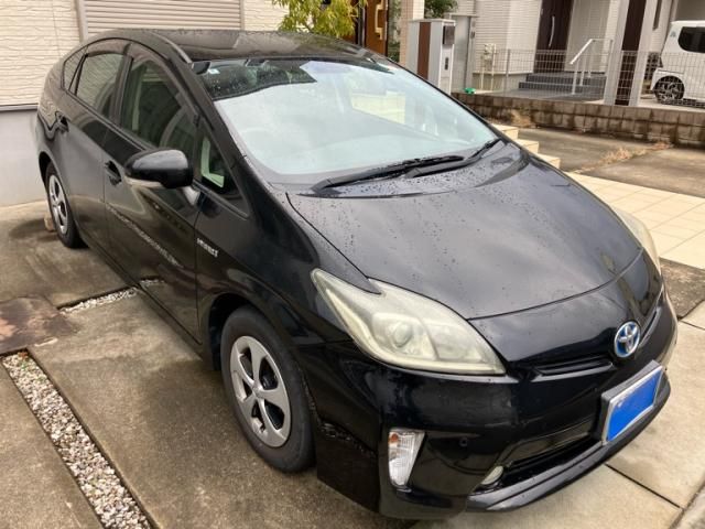 TOYOTA PRIUS 2012